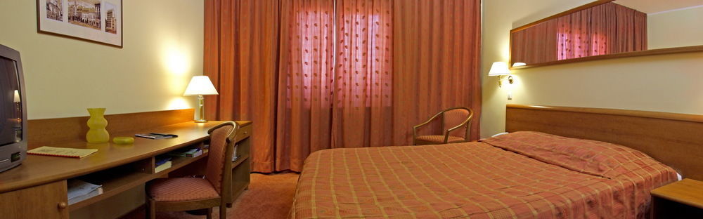 Hotel Брашов Экстерьер фото