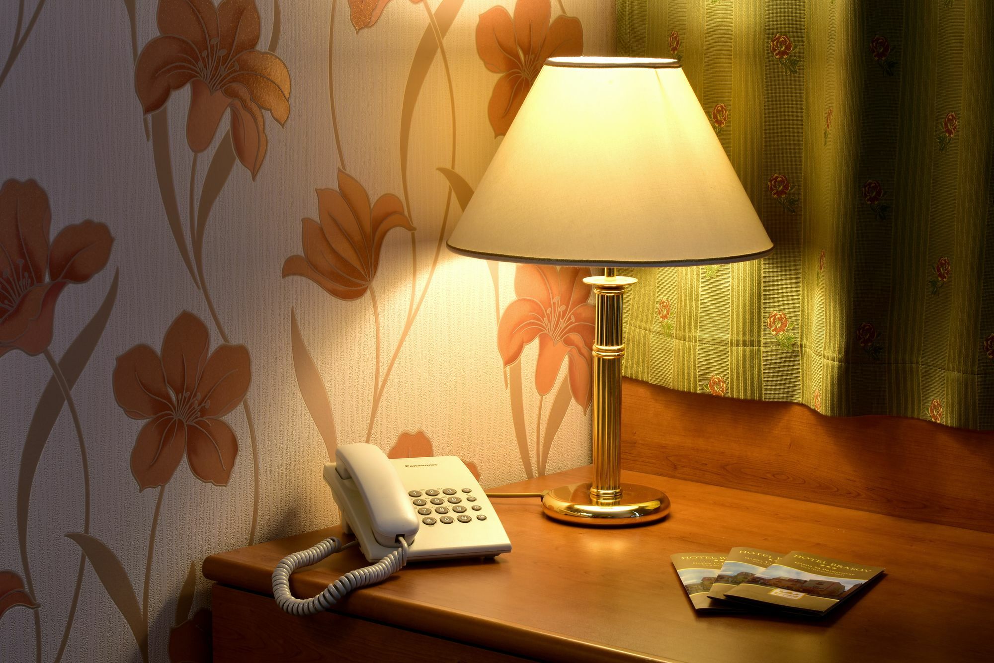 Hotel Брашов Экстерьер фото