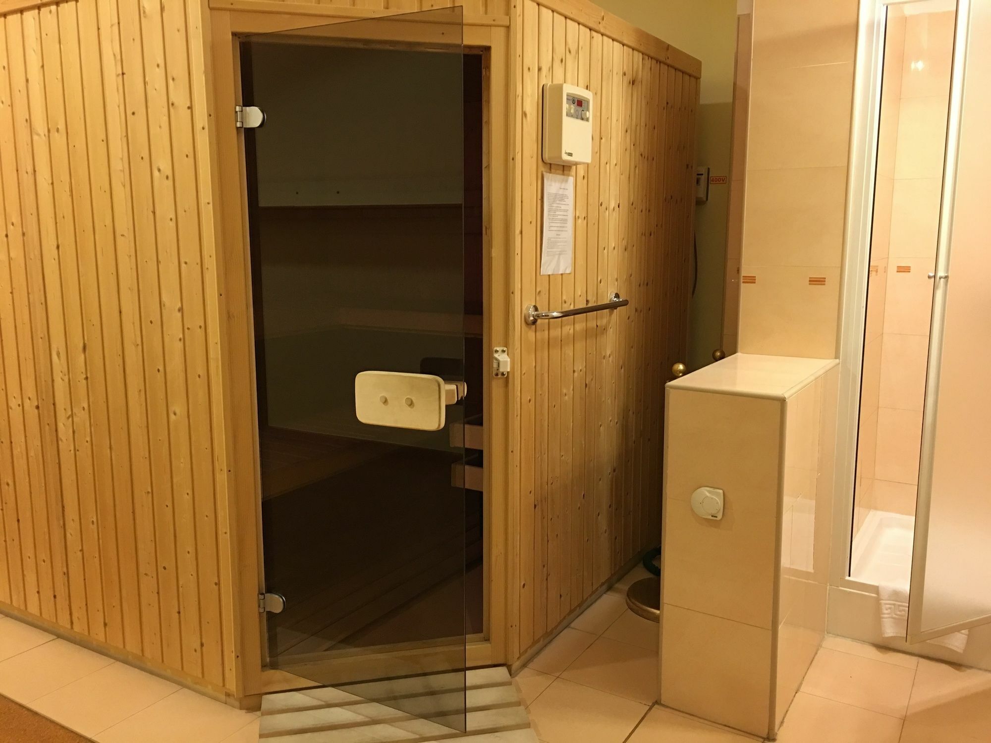 Hotel Брашов Экстерьер фото